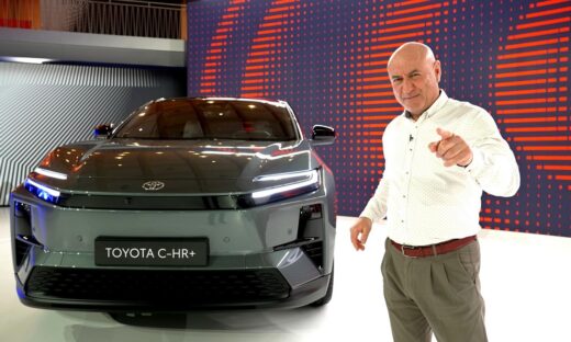 Toyota_CH-R+