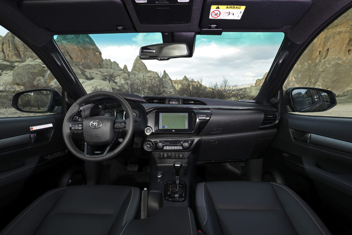 Toyota Hilux Hybrid 48V