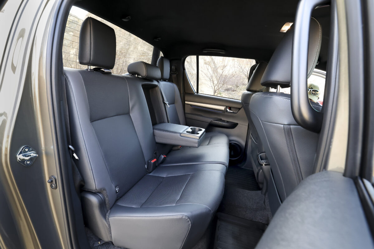 Toyota Hilux Hybrid 48V