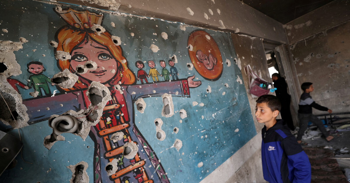 Over 50 UNRWA employees have been arrested by Israel: “They have been violent and abused”