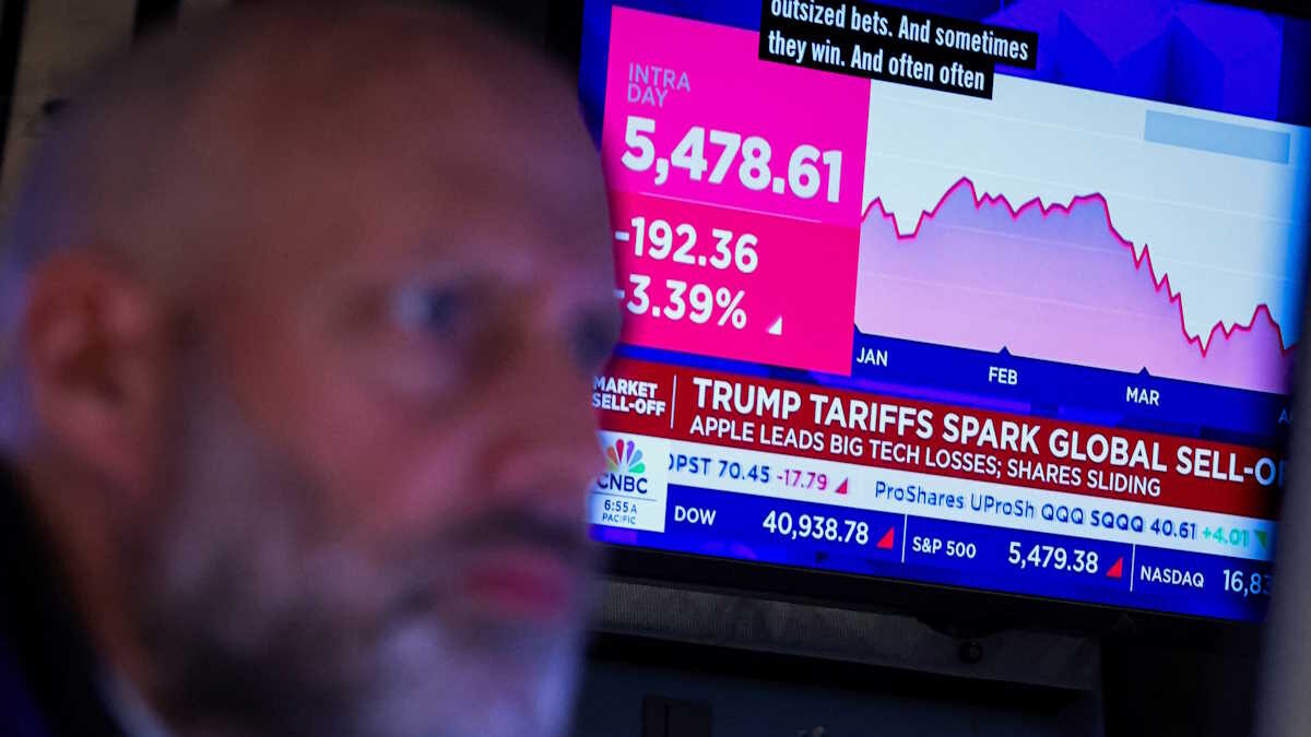 Βλέμμα τρόμου πλανάται στη Wall Street την Πέμπτη 3 Απριλίου 2025