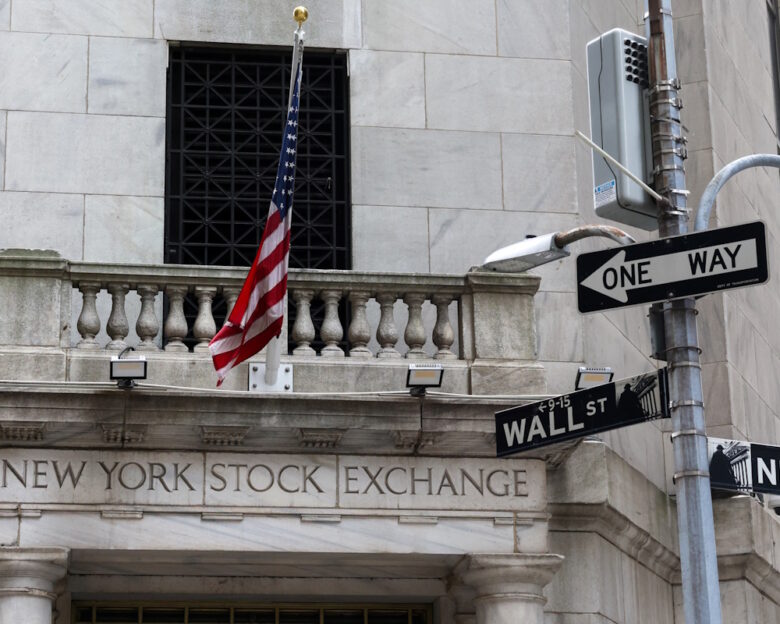 Wall Street: Αύξηση των αμερικανικών μετοχών λόγω των κερδών της τεχνολογίας
