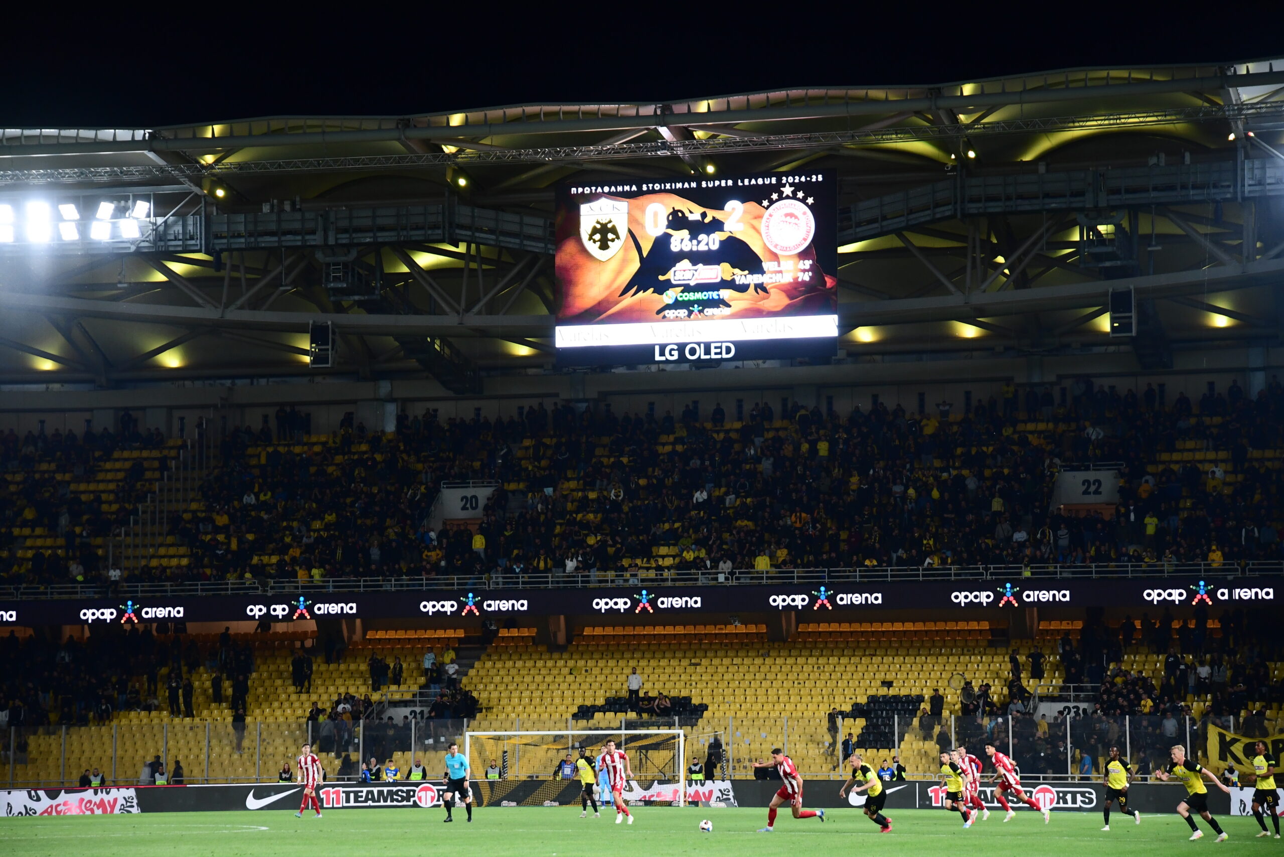 Η θύρα των οργανωμένων στην Opap Arena