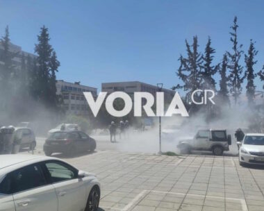Θεσσαλονίκη: Επεισόδια στο ΑΠΘ μετά την ανακατάληψη στο Στέκι Φυσικού – Δακρυγόνα και μολότοφ