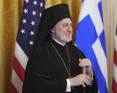 Ο Αρχιεπίσκοπος Ελπιδοφόρος