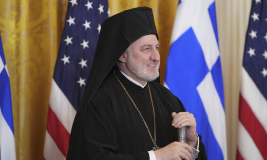 Ο Αρχιεπίσκοπος Ελπιδοφόρος