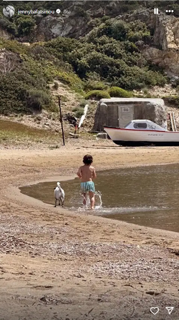 Η ανάρτηση της Τζένης Μπαλατσινού