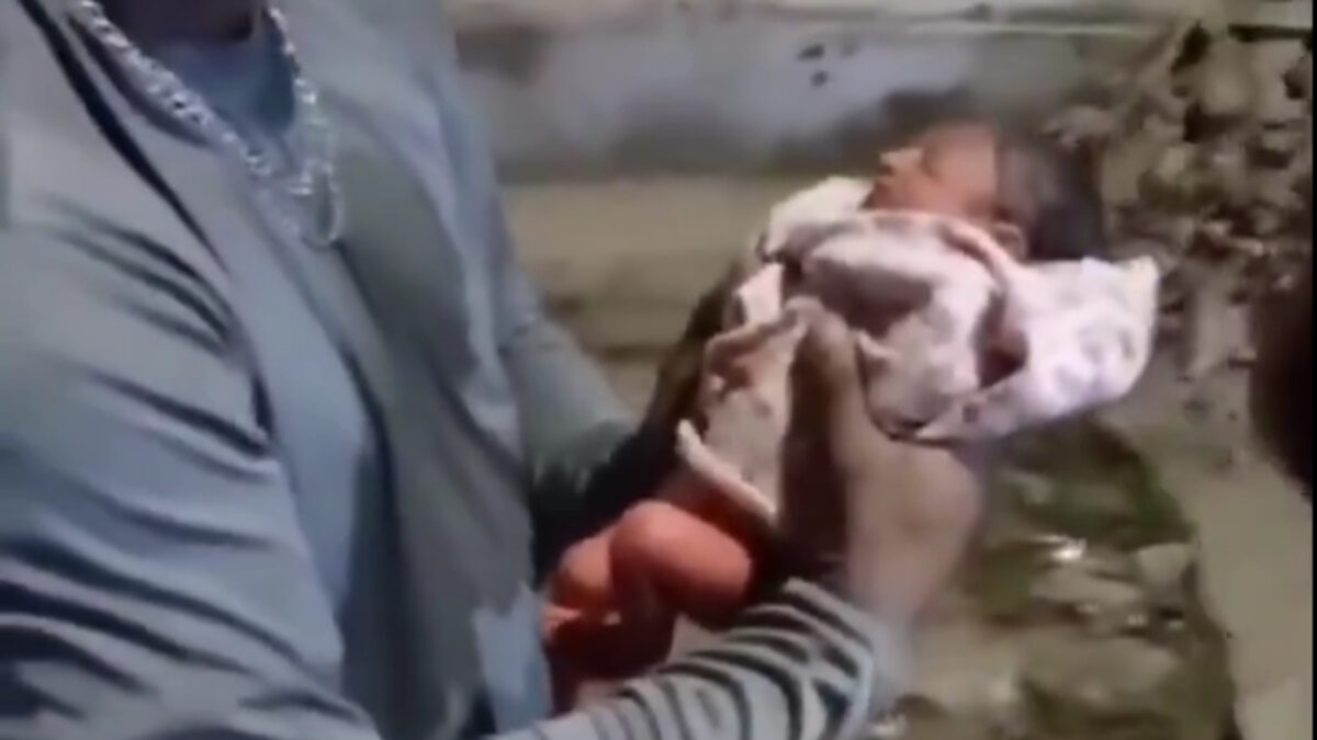 Μωρό βρέθηκε δίπλα σε κάδο σκουπιδιών στην Βραζιλία