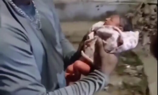 Μωρό βρέθηκε δίπλα σε κάδο σκουπιδιών στην Βραζιλία