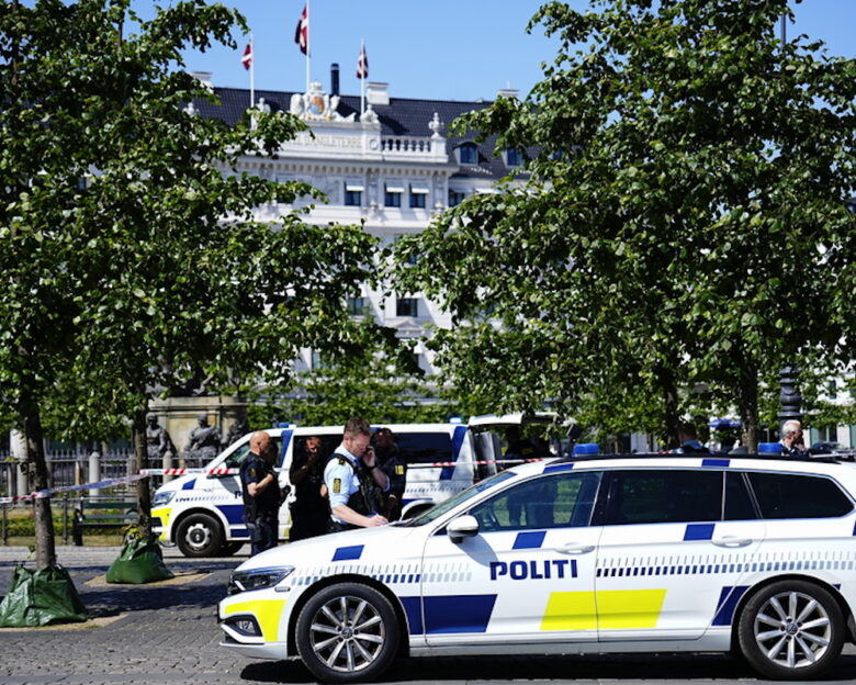 Δανία: Αυτοκίνητο έπεσε πάνω σε πλήθος στην Κοπεγχάγη – Πέντε τραυματίες