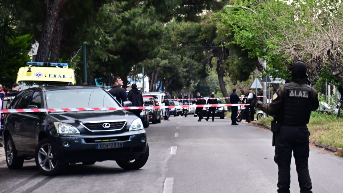 Αποκλεισμένο από αστυνομικές δυνάμεις το σημείο της μαφιόζικης δολοφονίας στο Χαλάνδρι