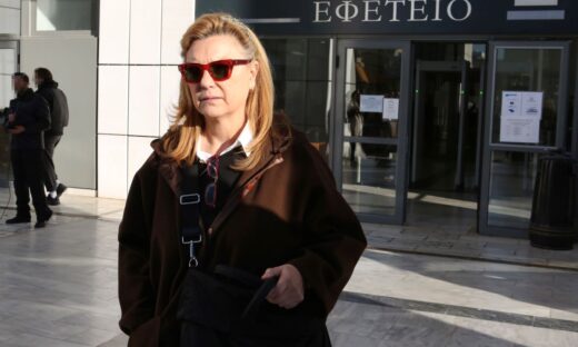 Η σύζυγος του Πέτρου Φιλιππίδη, Ελπίδα Νίνου