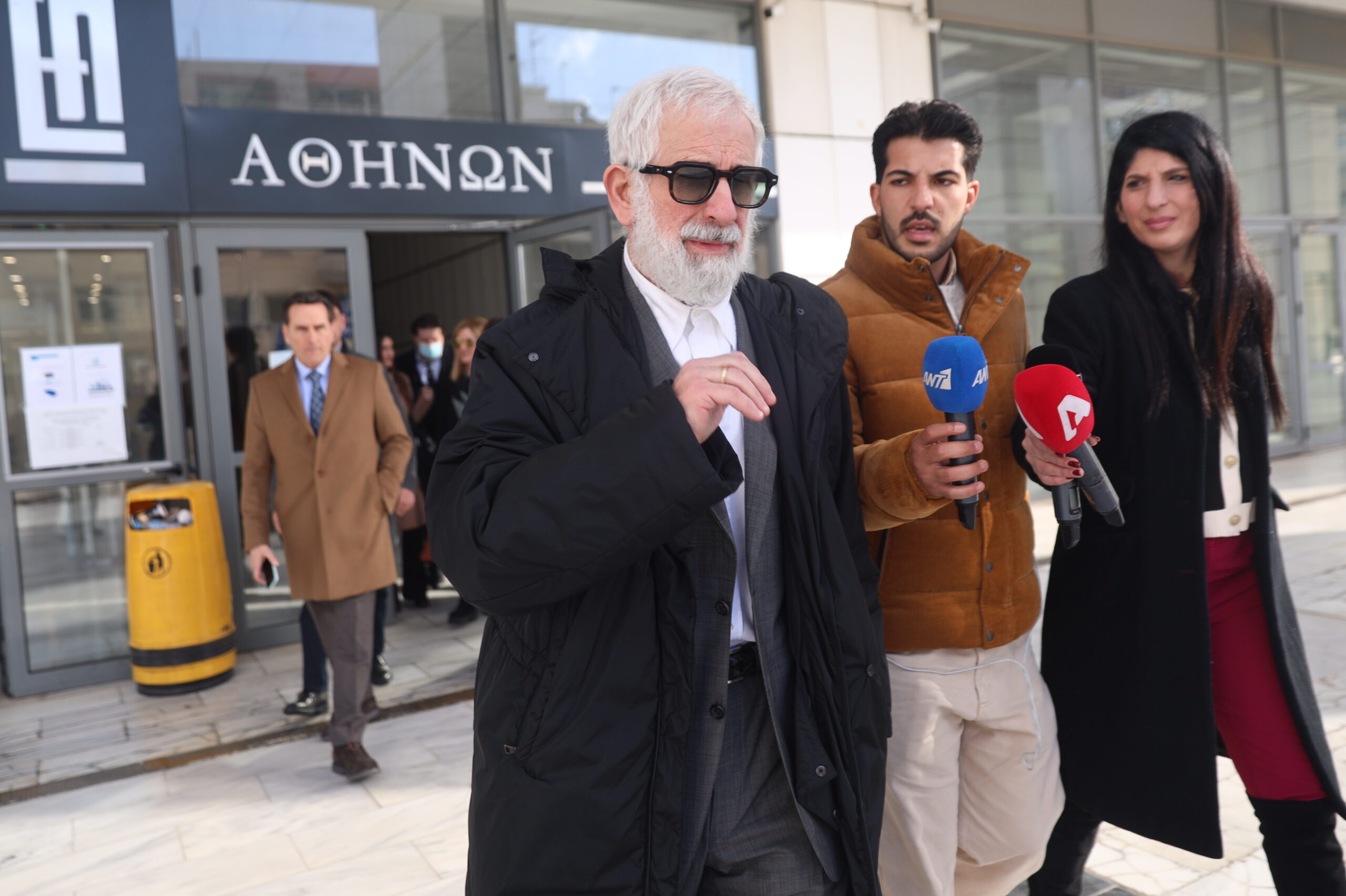 Ο Πέτρος Φιλιππίδης