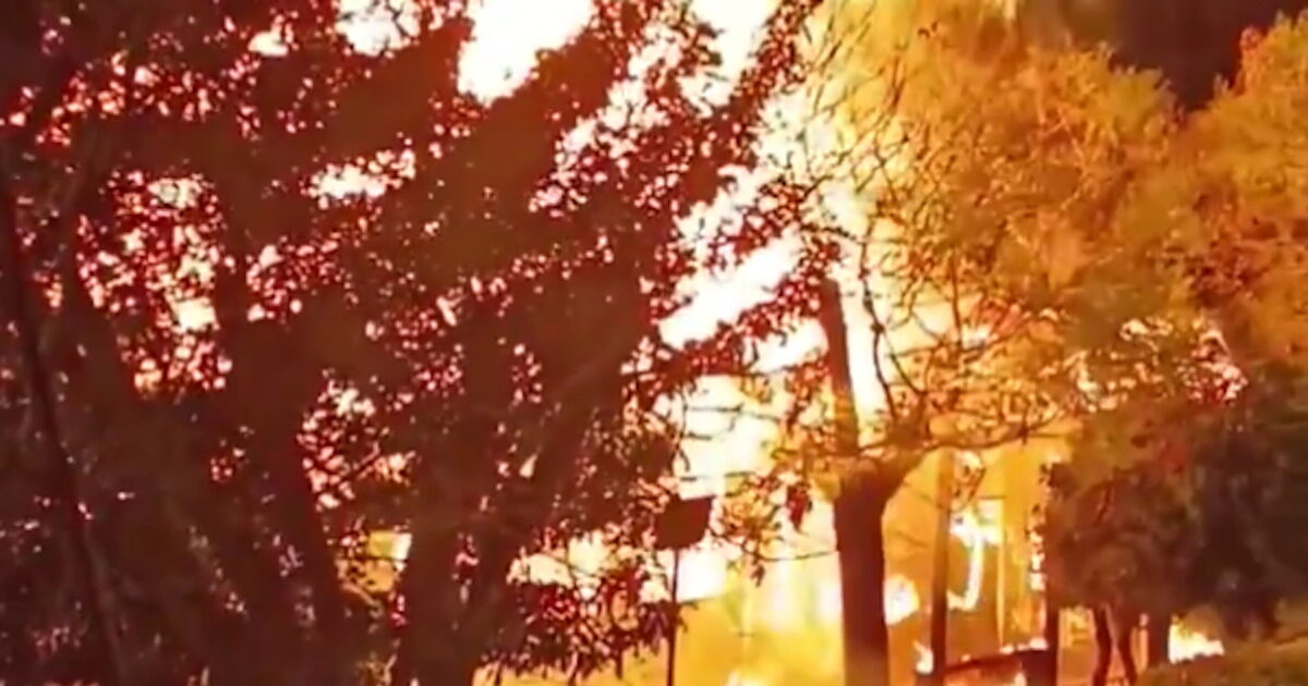 Lower Patisia: Bus Fire in Liossia – Flames were expanded