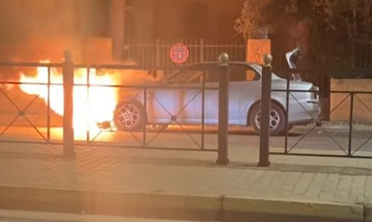 Φωτιά σε αυτοκίνητο