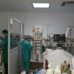 Γιατροί σε χειρουργείο
