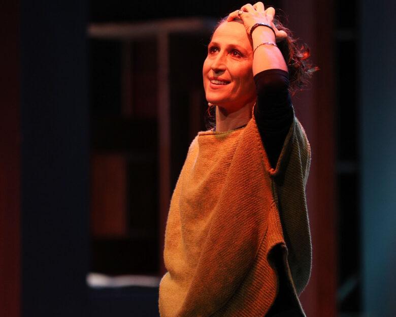 Γιούλη Τσαγκαράκη: «Έχω βιώσει πισώπλατες μαχαιριές, σε πολλές δουλειές»