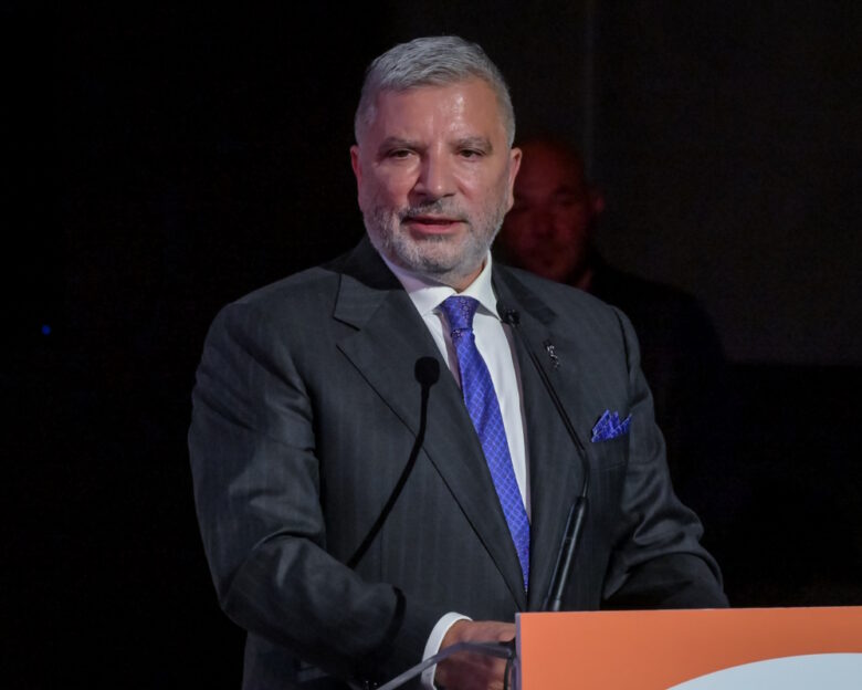 Ο Γιώργος Πατούλης έπεσε θύμα απάτης: «Διαφήμιση για φαρμακευτικό σκεύασμα, χρησιμοποιεί το όνομά μου»
