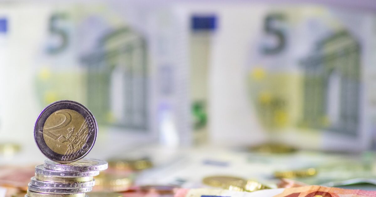 Αύξηση του ΑΕΠ κατά 0,4% στην ευρωζώνη και κατά 0,3% στην ΕΕ