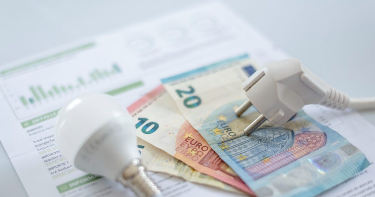 Electricity: Reductions and in May expected prices – RIS interventions for cost retention