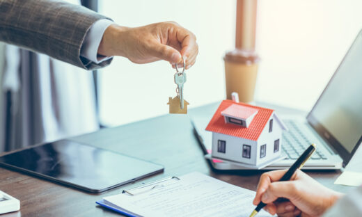 Real estate agent or real estate agent was holding the key to the new landlord