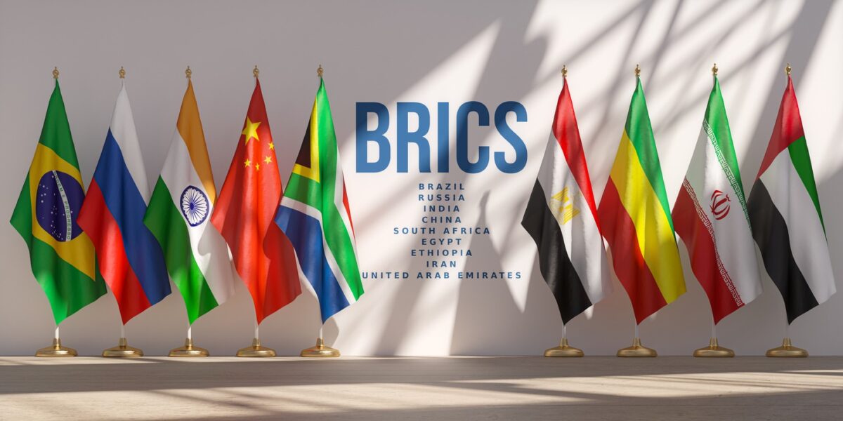 Row from flags of all members of BRICS list of countries