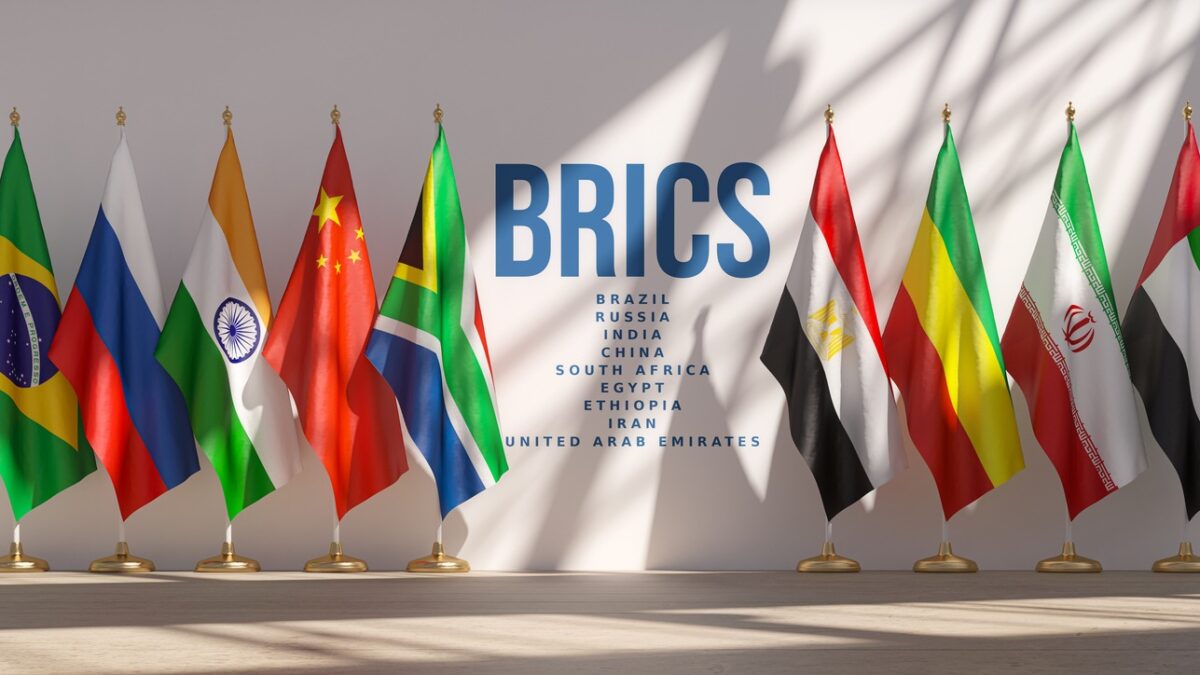 Row from flags of all members of BRICS list of countries