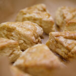 Scones με γλάσο λεμονιού