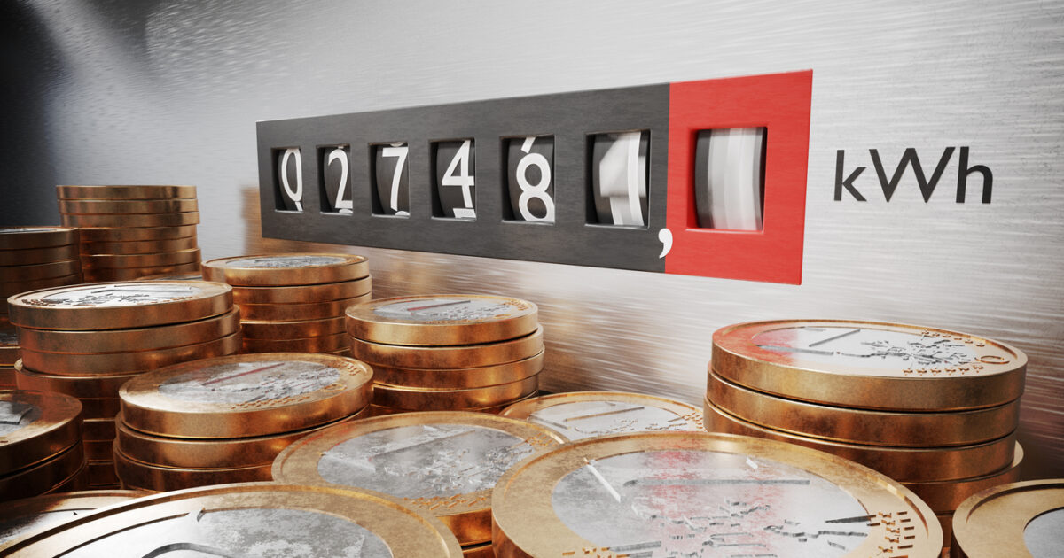 Electricity: 2 minutes more expensive green invoice in May