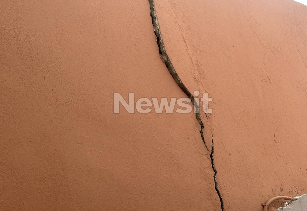 Ρωγμές σε σπίτια στις Βούτες Ηρακλείου