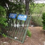 Η σιδερένια πόρτα που έπεσε πάνω στο παιδί
