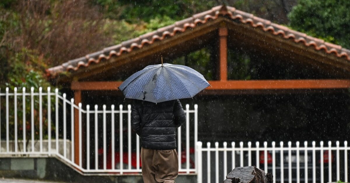 Weather tomorrow: rains, thunderstorms and snow in the mountains