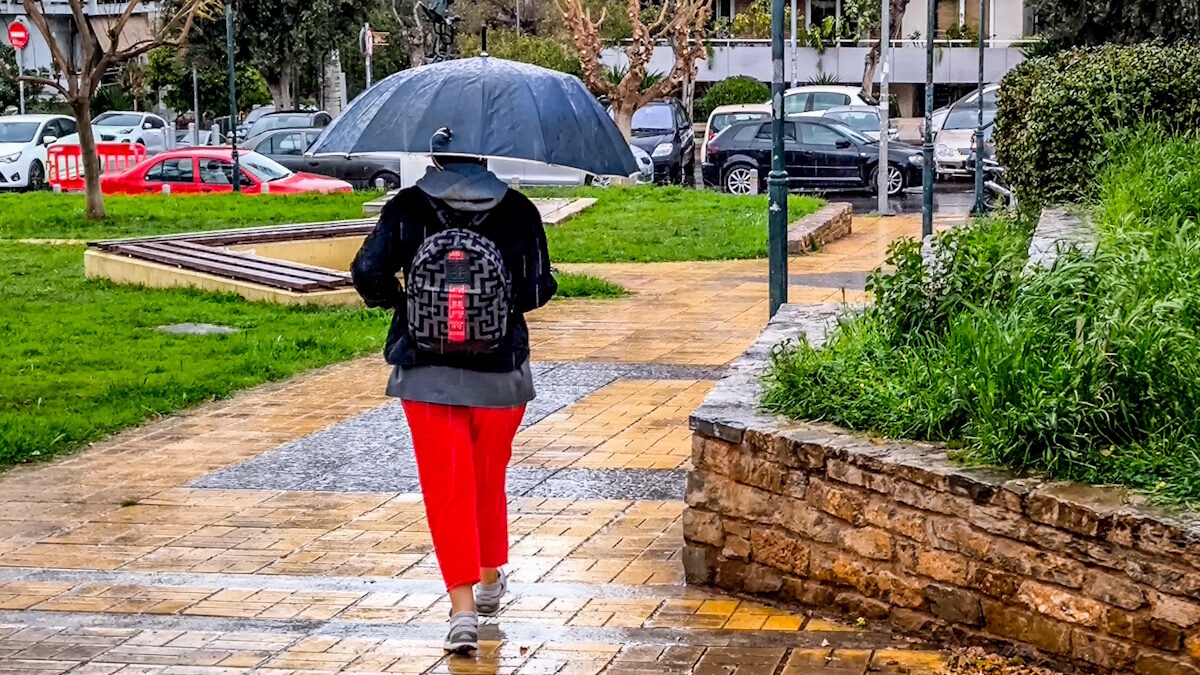 Άνθρωπος με ομπρέλα