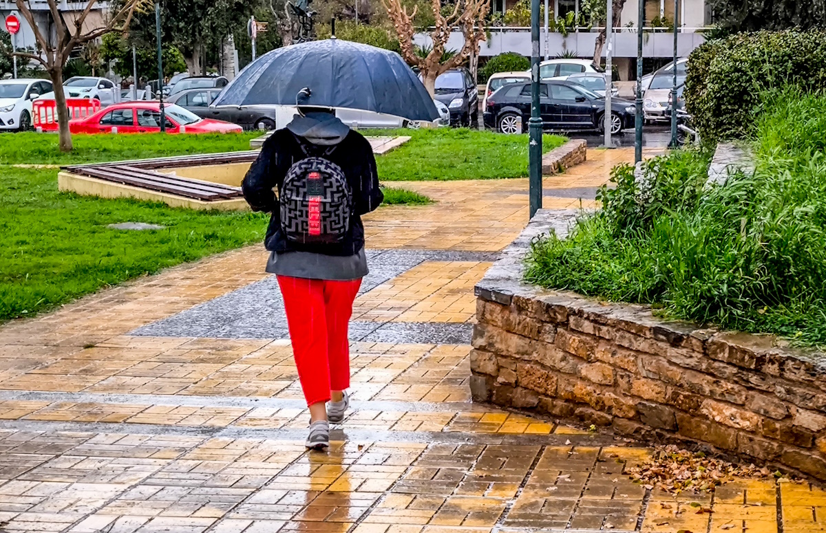 Άνθρωπος με ομπρέλα