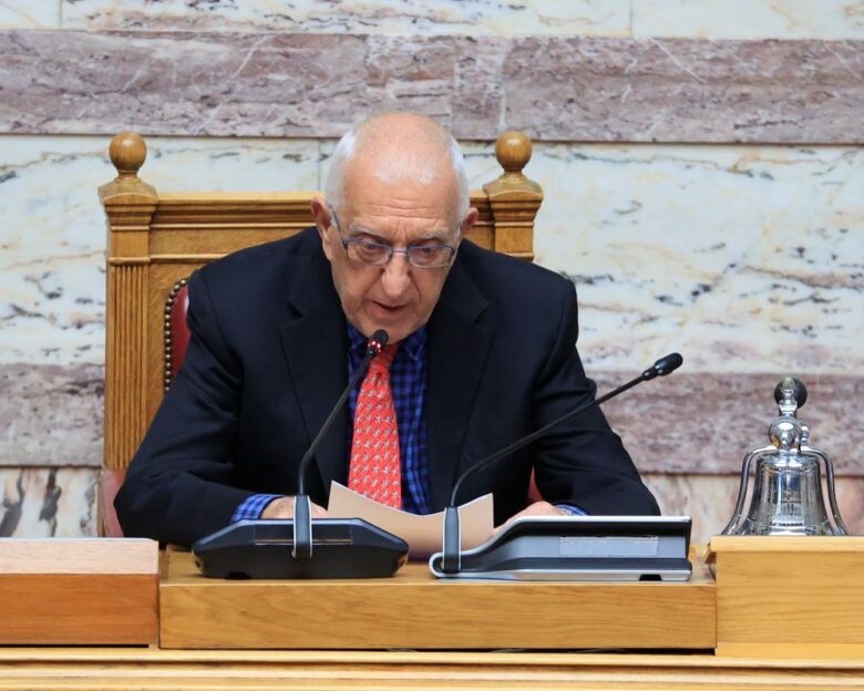 Στη Βουλή η δικογραφία για Κώστα Καραμανλή και Χρήστο Σπίρτζη – Πώς θα γίνει η ενημέρωση των βουλευτών