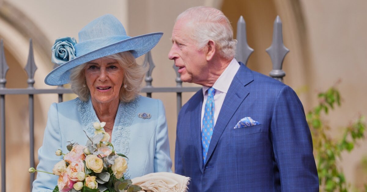 King Charles and Camilla watched the Easter mode dressed in blue