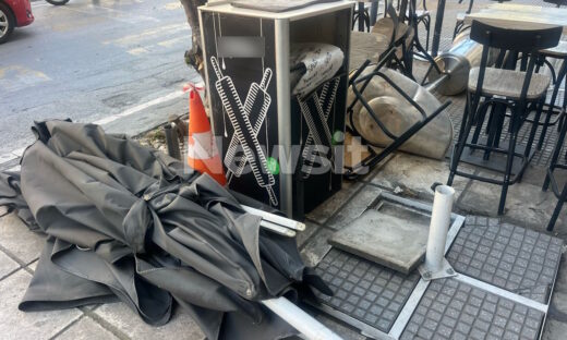 Η ομπρέλα από το κατάστημα της Θεσσαλονίκης