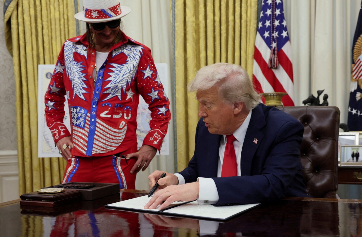 Ο Kid Rock με τον Ντόναλντ Τραμπ