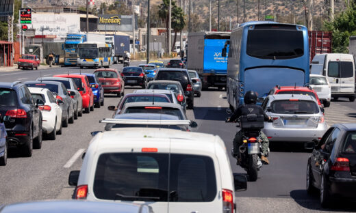 Αυτοκίνητα στην Εθνική Οδό