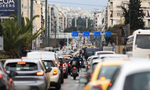 Αυτοκίνητα στον δρόμο