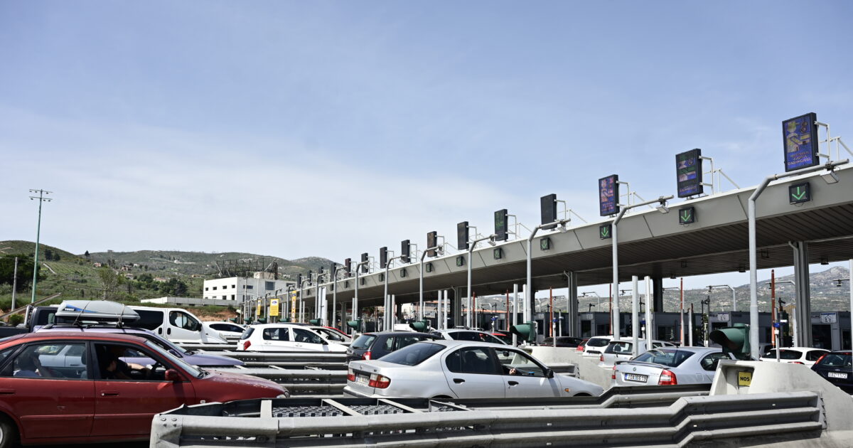 Easter Exit: The last toll tolls are also leaving, full of ships and KTEL