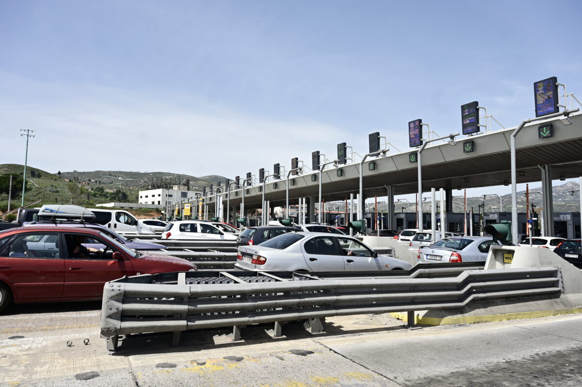 Αυξημένη η κίνηση στα διόδια