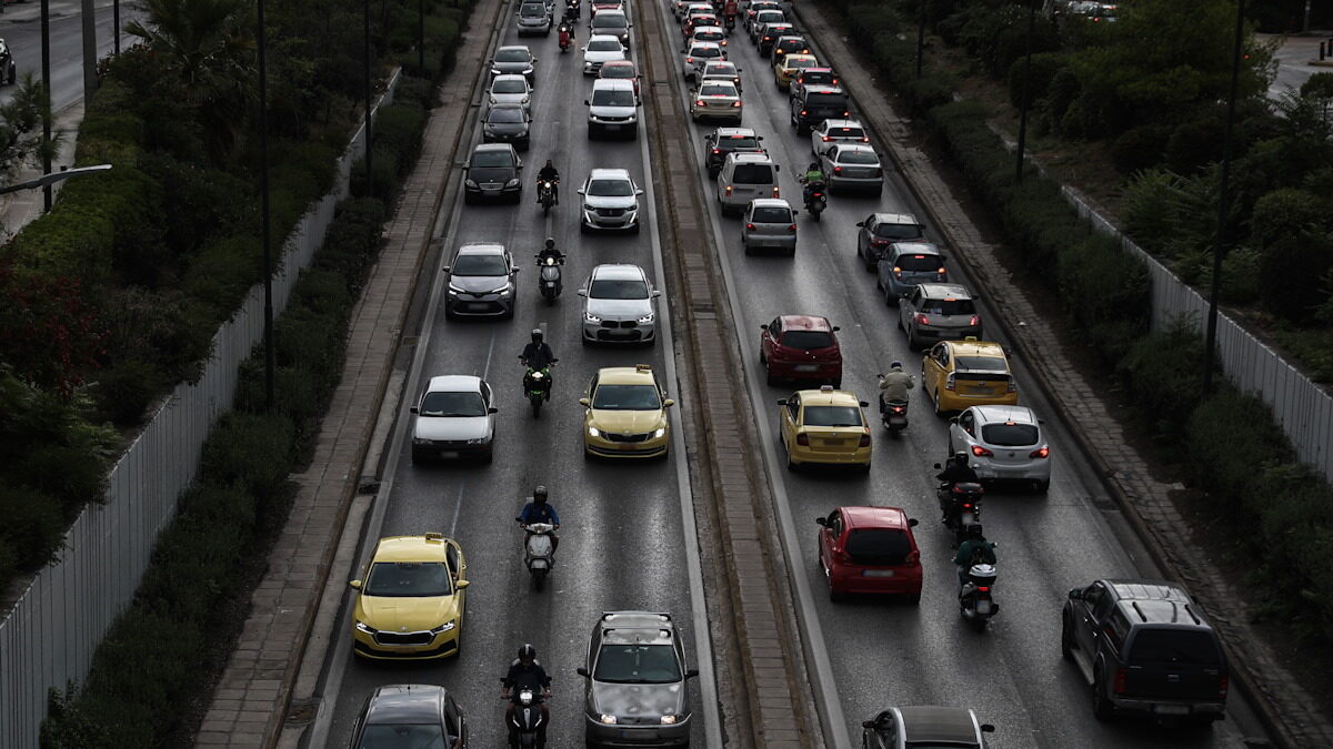 Στιγμιότυπο από τη Λεωφόρο Μεσογείων, Φωτογραφία Αρχείου