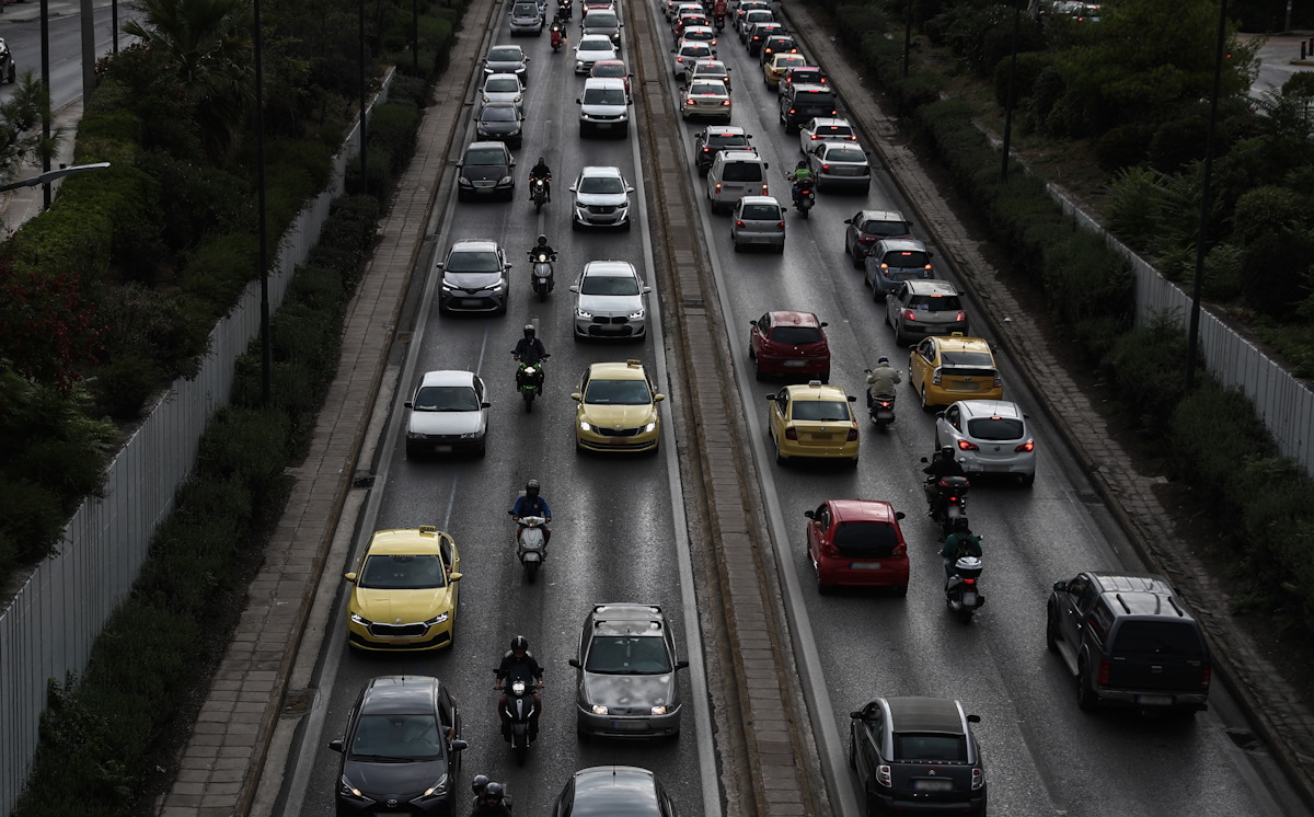 Στιγμιότυπο από τη Λεωφόρο Μεσογείων, Φωτογραφία Αρχείου