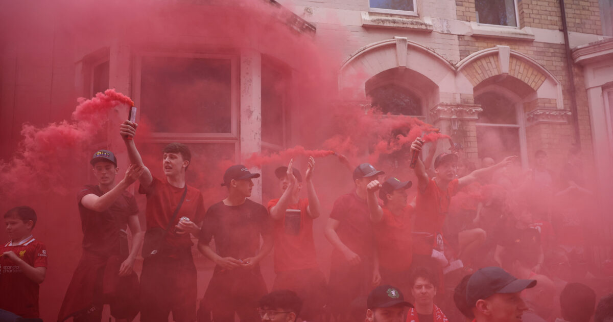 Liverpool: Incredible atmosphere around Anfield before Fiesta to win the Premier League
