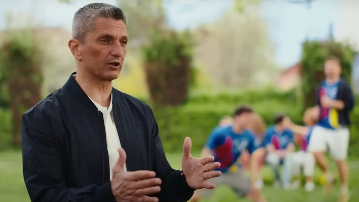 Ο Ραζβάν Λουτσέσκου