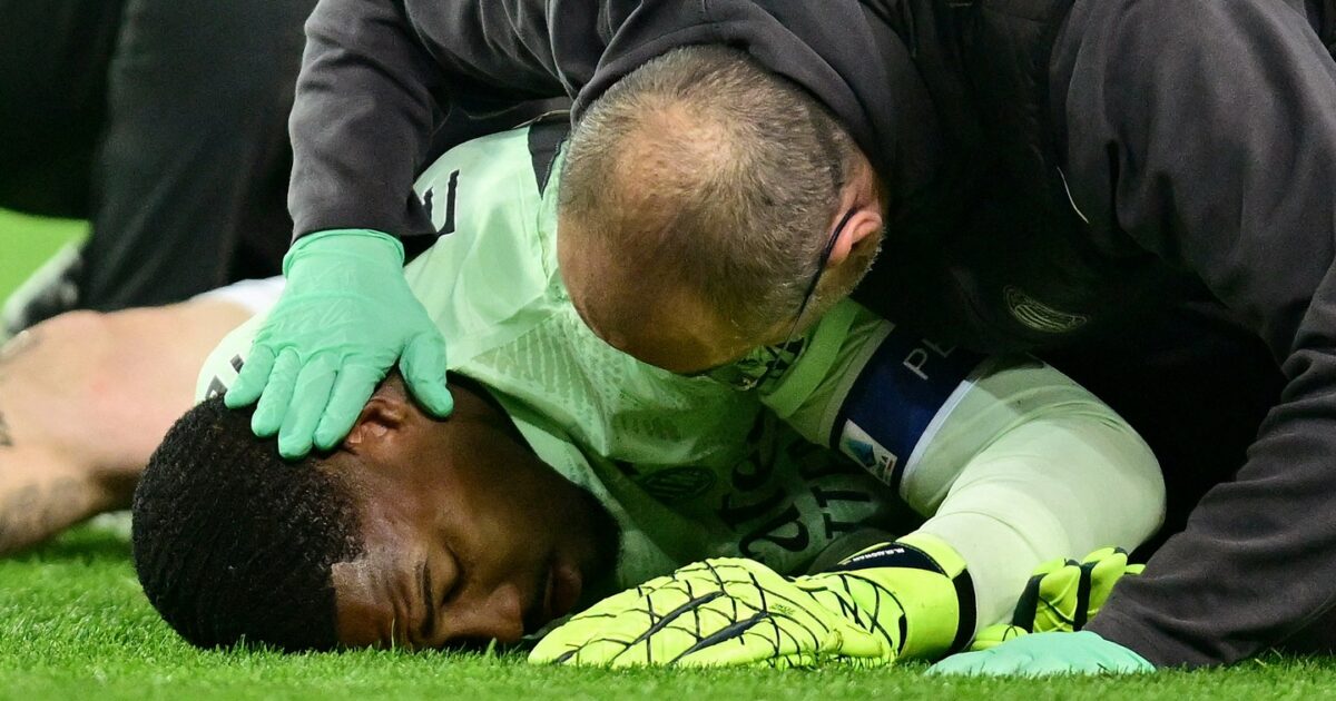 Shocking injury to Udinese – Milan, Mike Menian lost consciousness and left with a stretcher