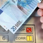 Χαρτονομίσματα του ευρώ σε ATM
