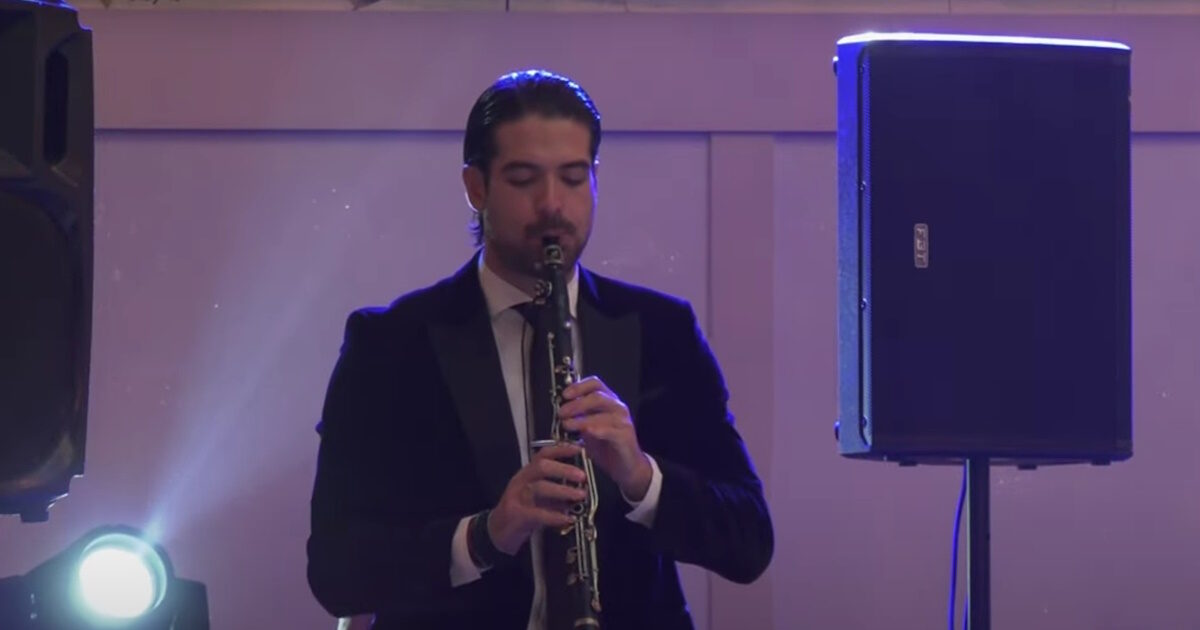 Aris Mougopetros: “It was a bad time, I don’t know who did it,” says the owner of the center where the well -known musician was injured by a cracker.