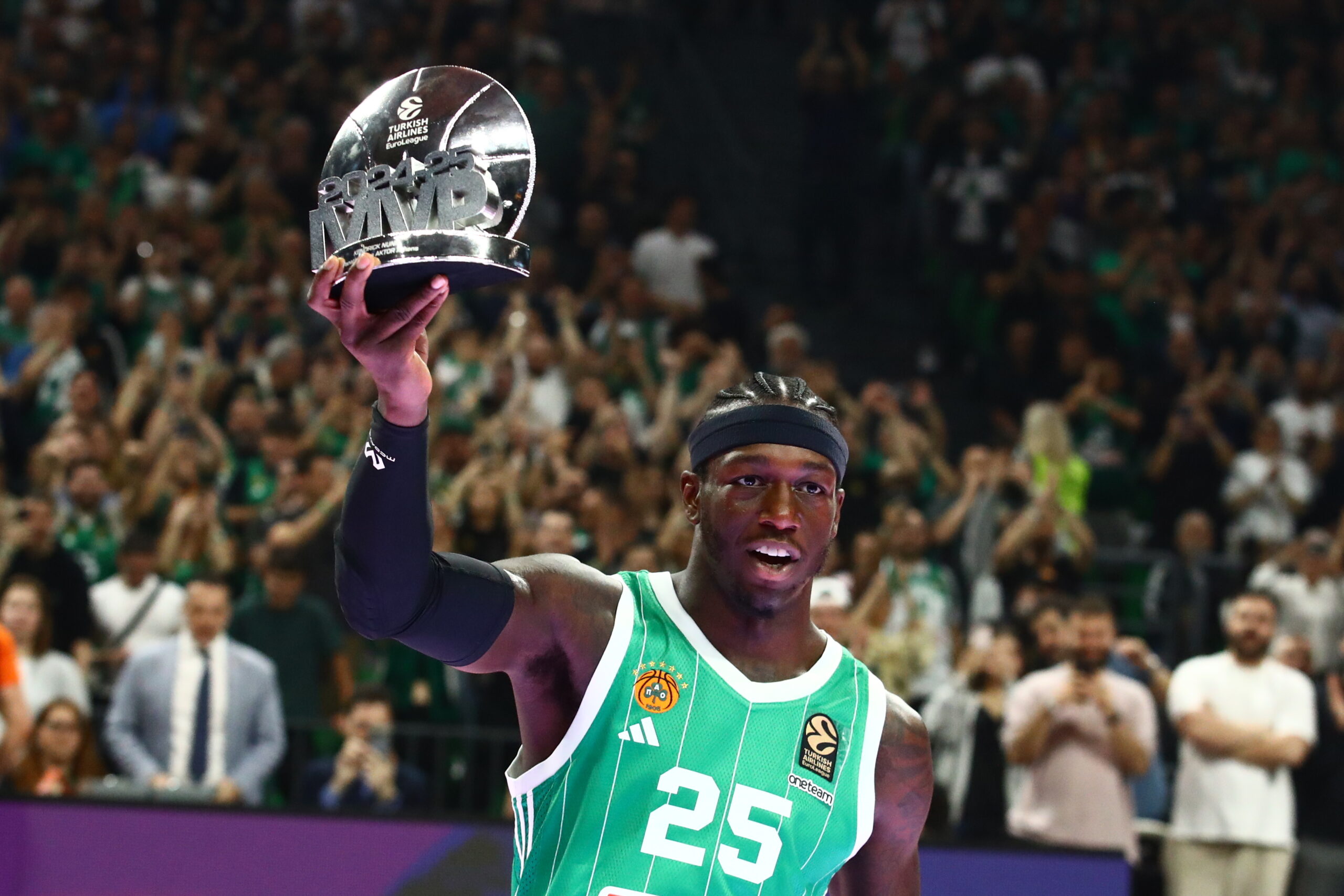 Ο MVP Κέντρικ Ναν